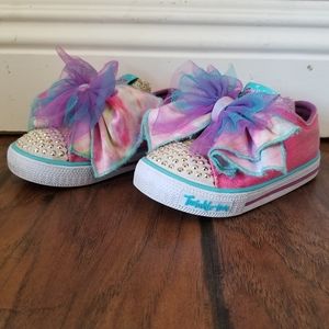 🎀 Sketchers Light Up Toddler Shoes